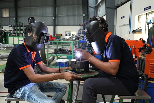 custom-made flexible hose solutions